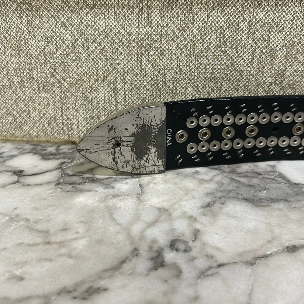 Nocona Women’s Black Leather Rhinestone Floral Design Buckle N3432301‎ Size XL